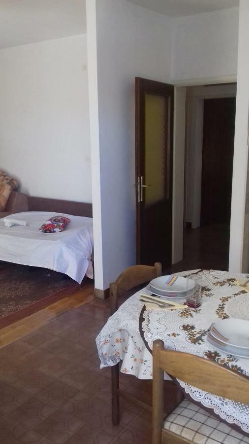 Apartmán Apartman Ante Vrgada Exteriér fotografie
